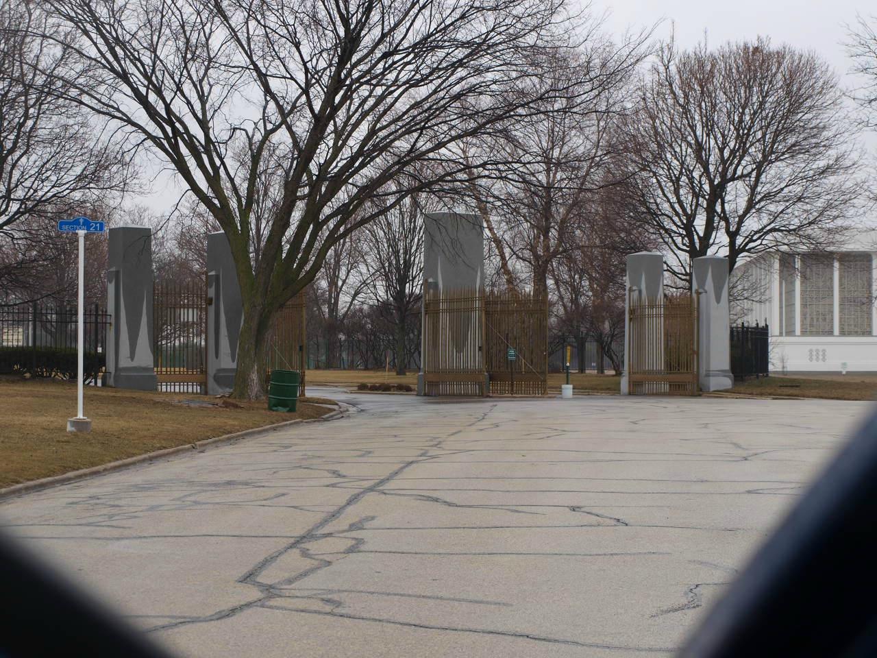 Resurrection Cemetery & Mausoleums