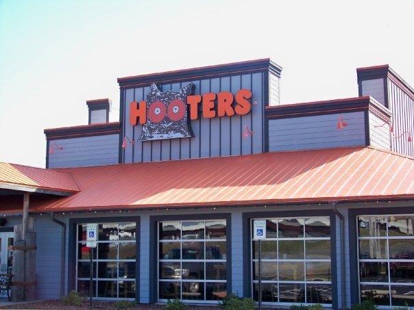 Hooters