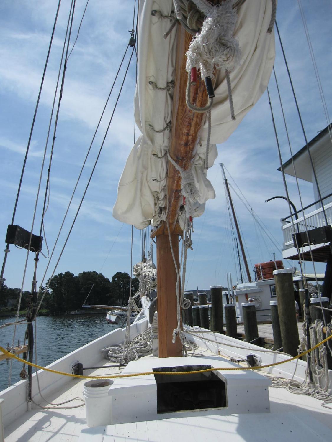 Chesapeake Skipjack Sailing Tours