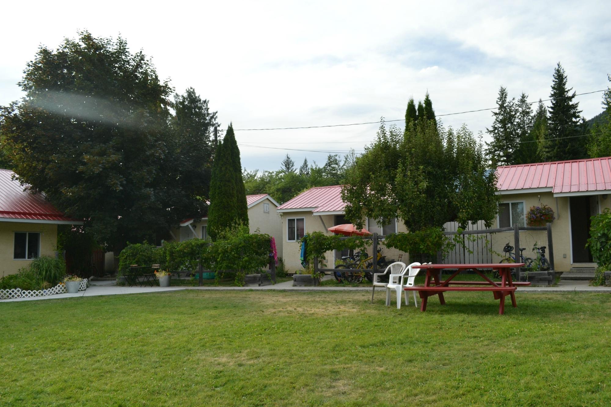 Glacier View Cabins