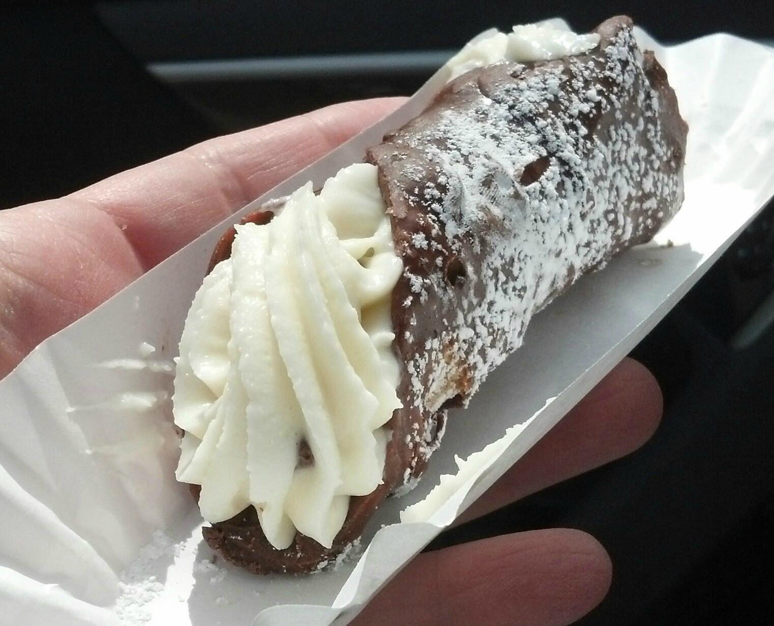 Scuteri's Cannoli Connection