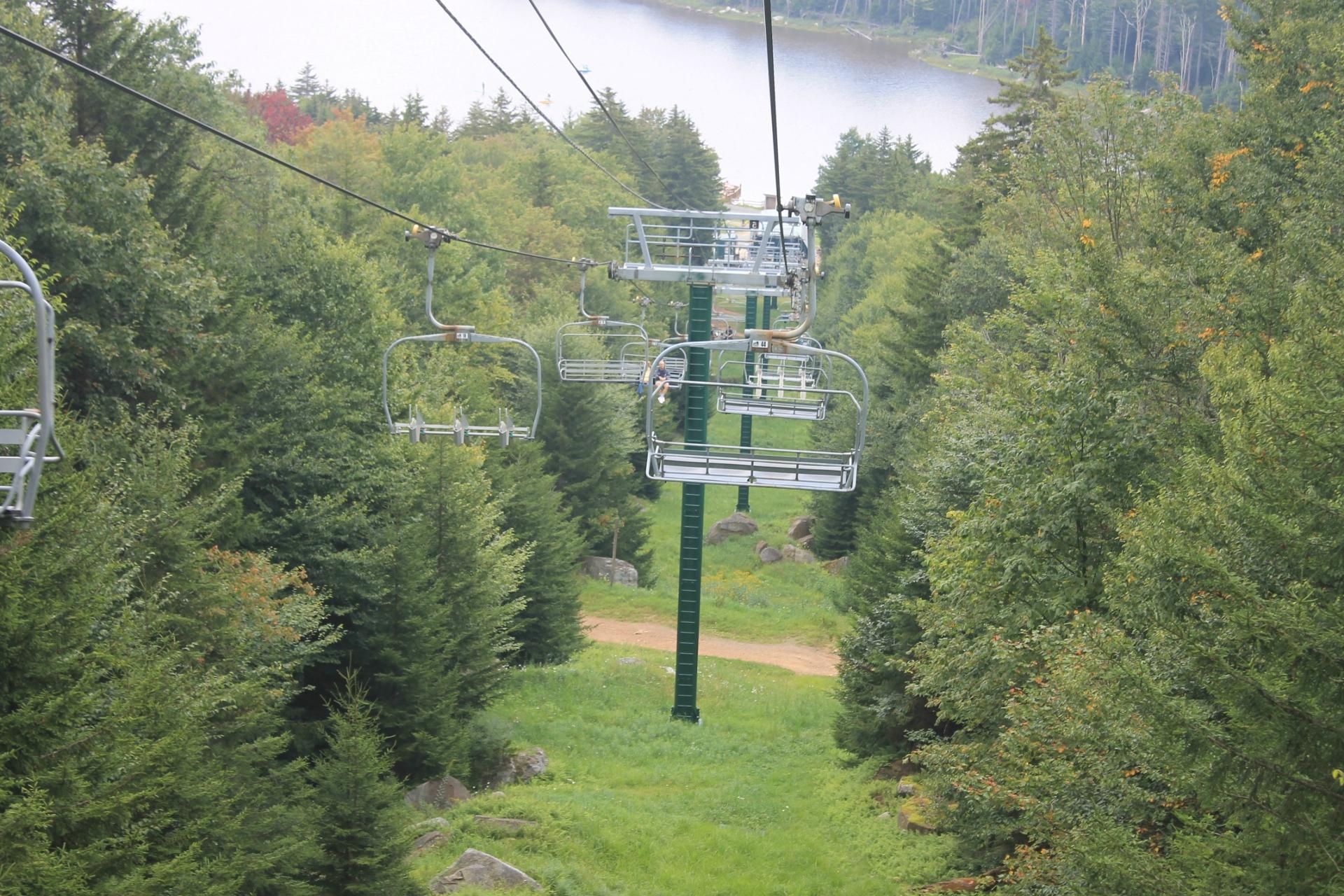 Shavers Lake & Lift Rides