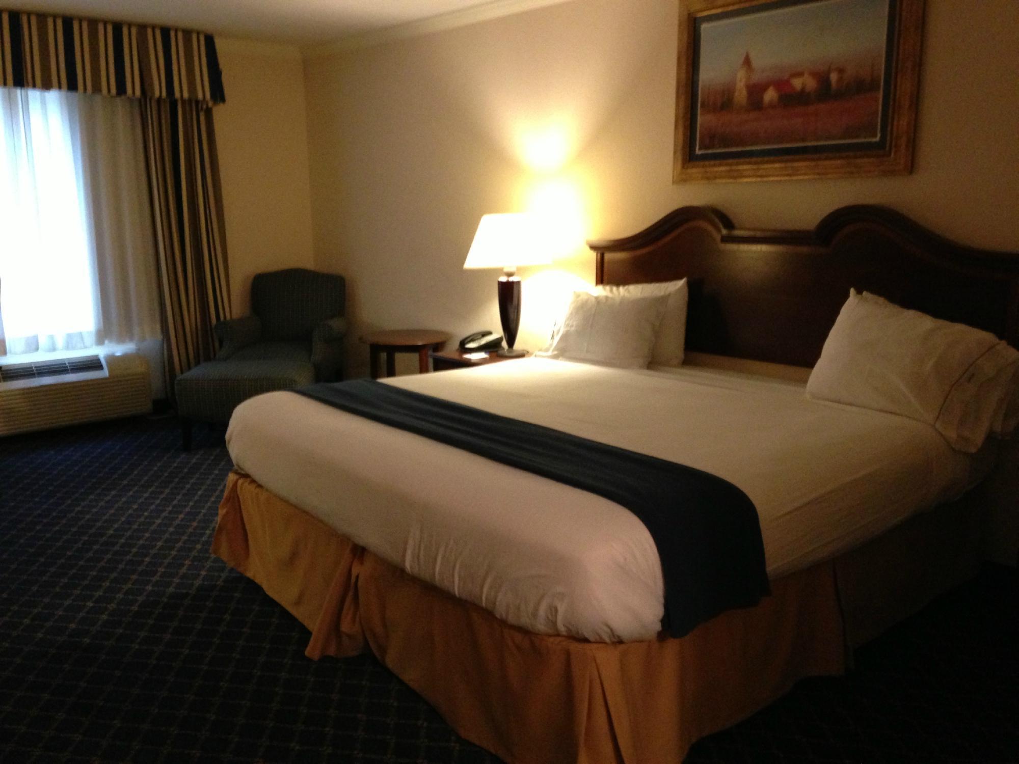 Holiday Inn Express & Suites Douglas, an IHG Hotel