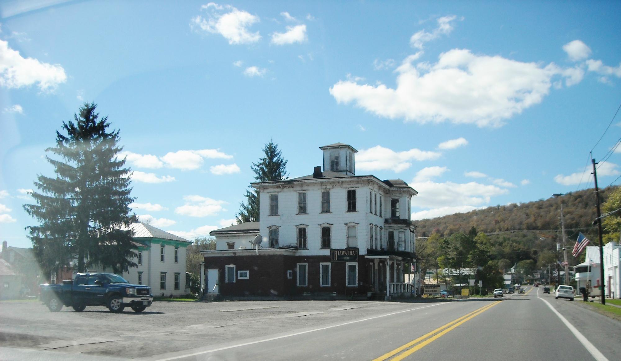 Hiawatha Inn