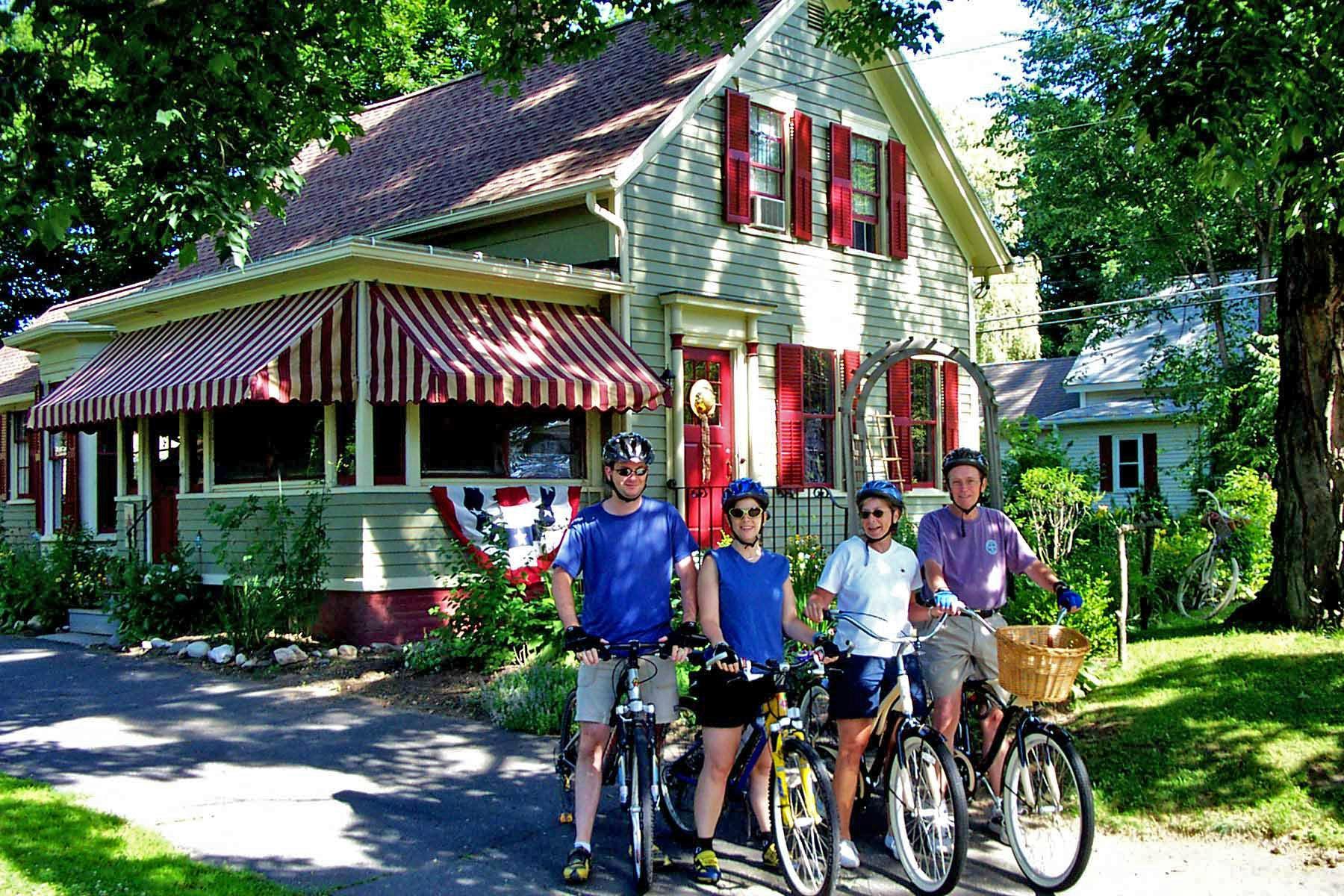 Sugar Maple Trailside Inn