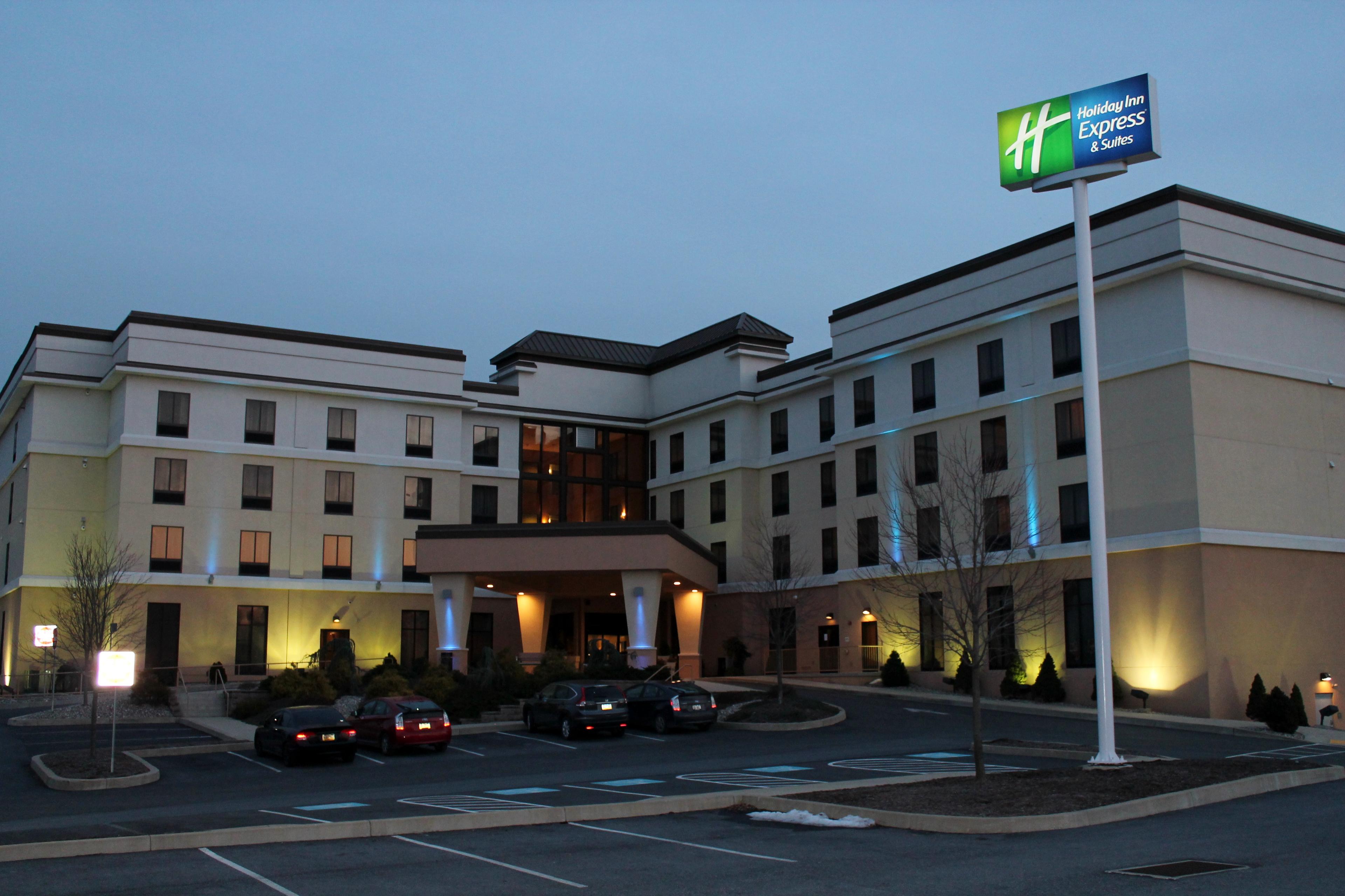 Holiday Inn Express & Suites Harrisburg W - Mechanicsburg, an IHG Hotel