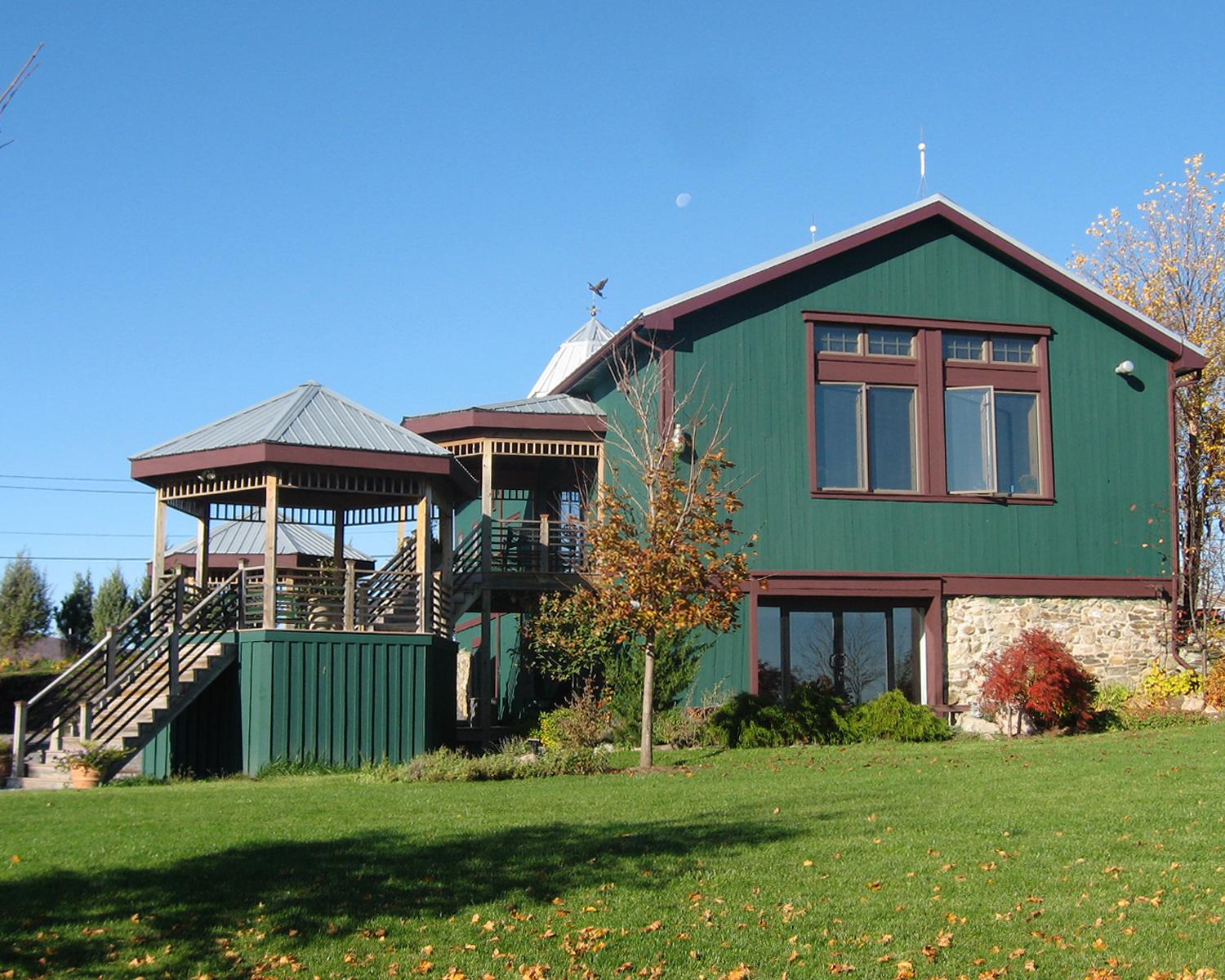 Heron Hill Tasting Room on Canandaigua Lake