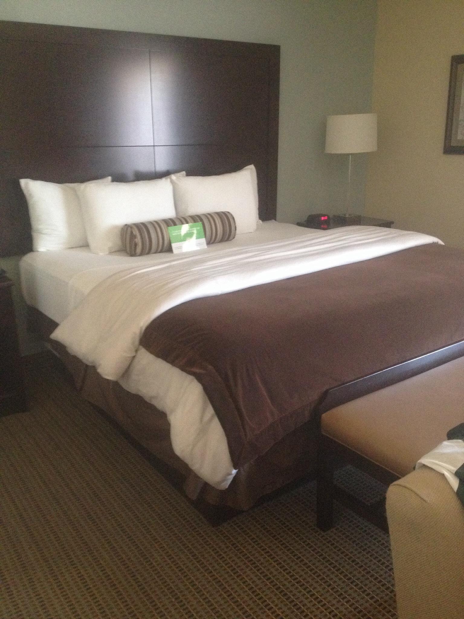 La Quinta Inn & Suites By Wyndham DFW Airport West-Euless