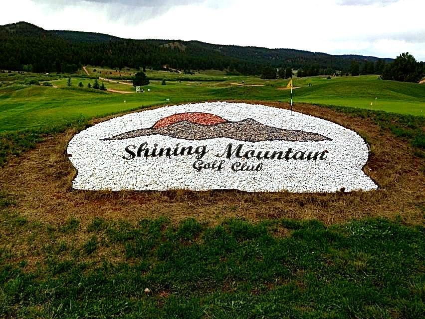 Shining Mountain Golf Club