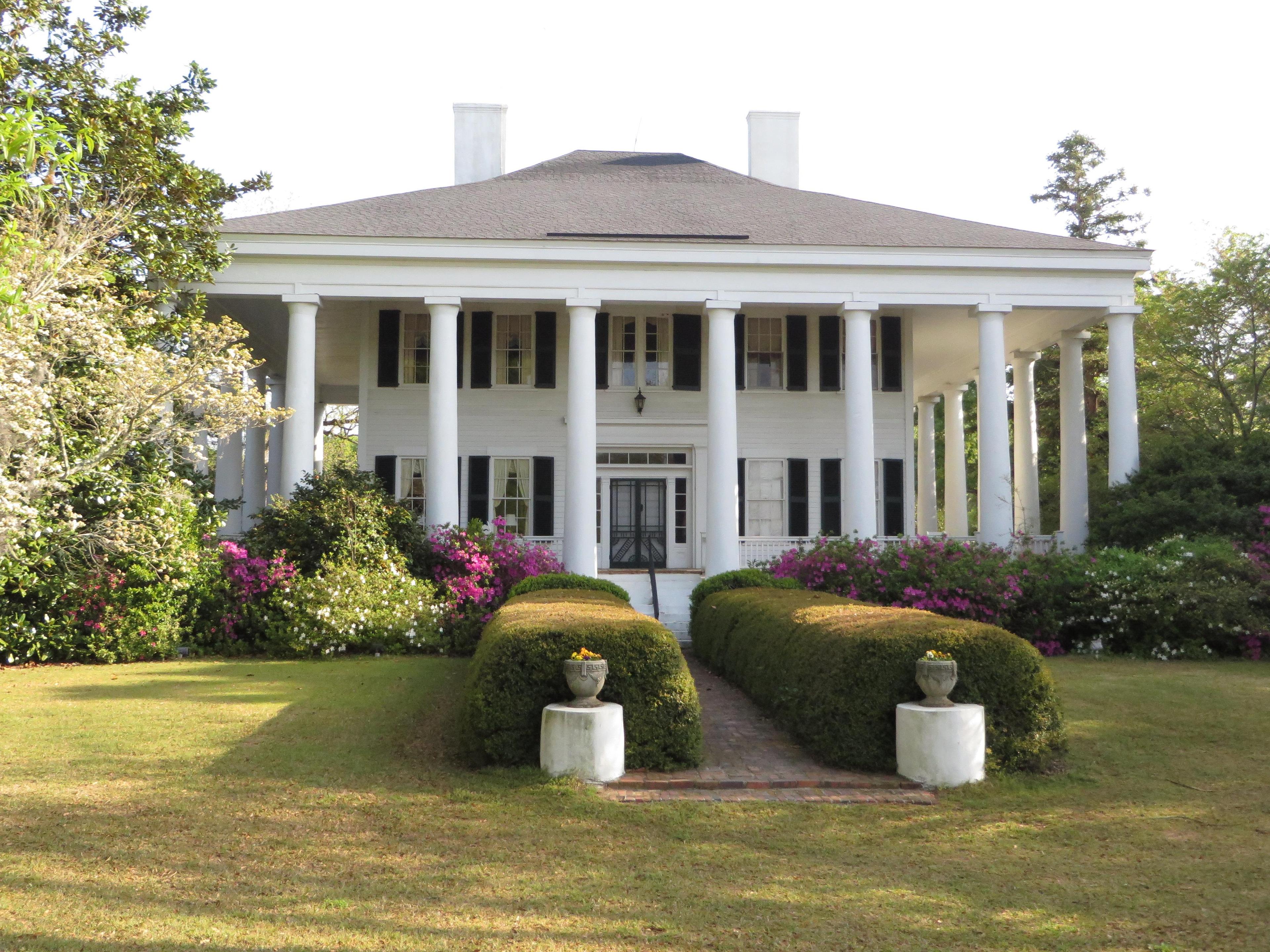 Columns Plantation