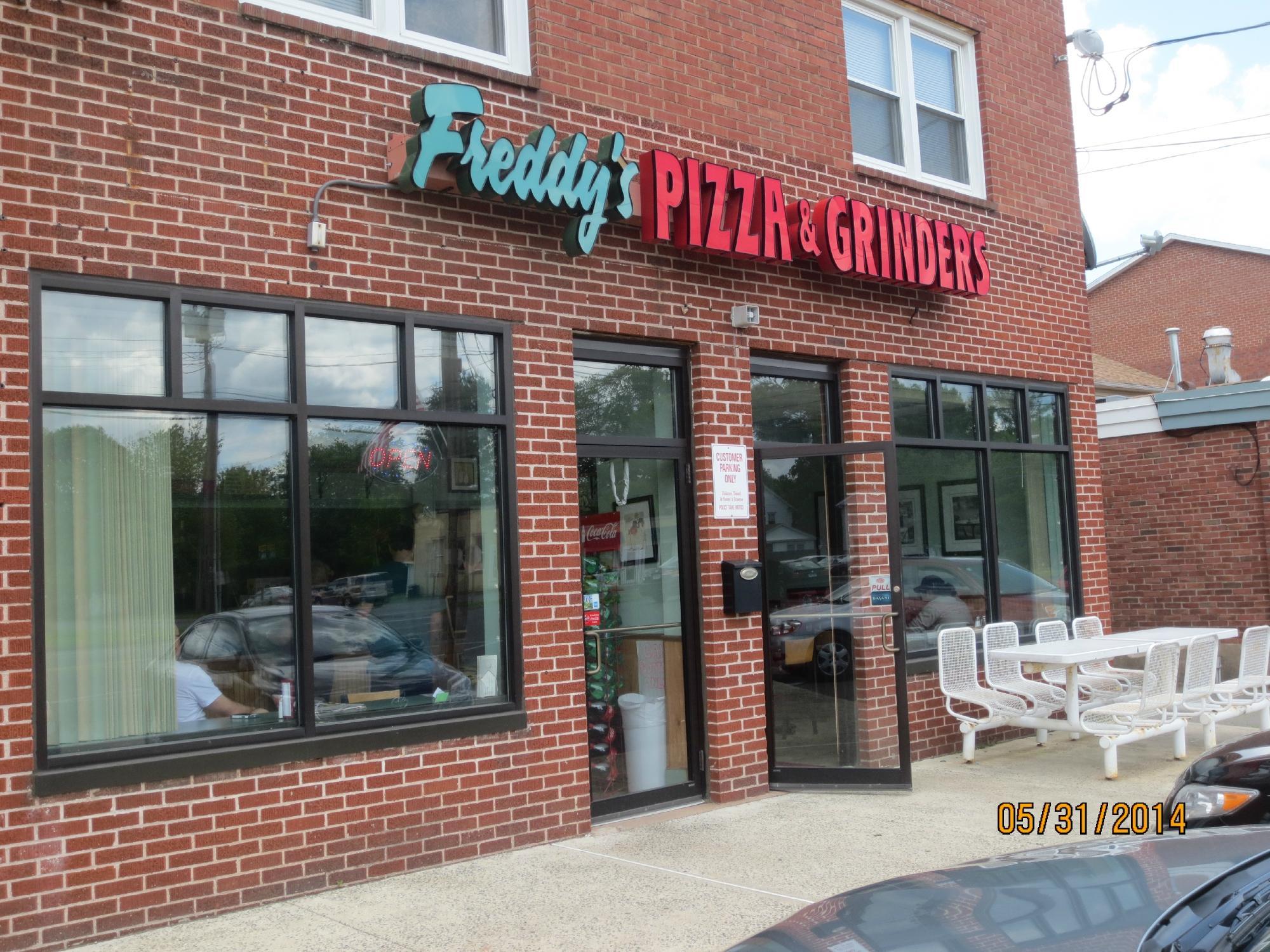 Freddy's Pizza & Grinders