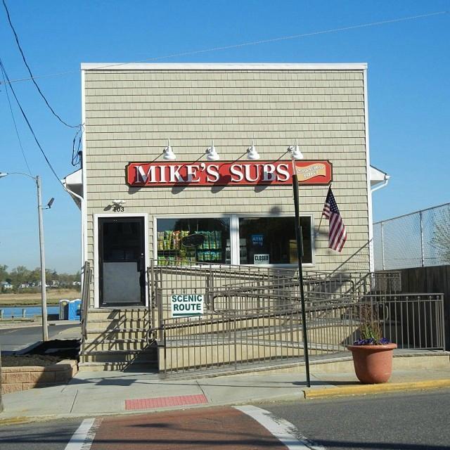 Mike's Sub Shop