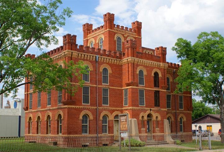 Caldwell County Museum