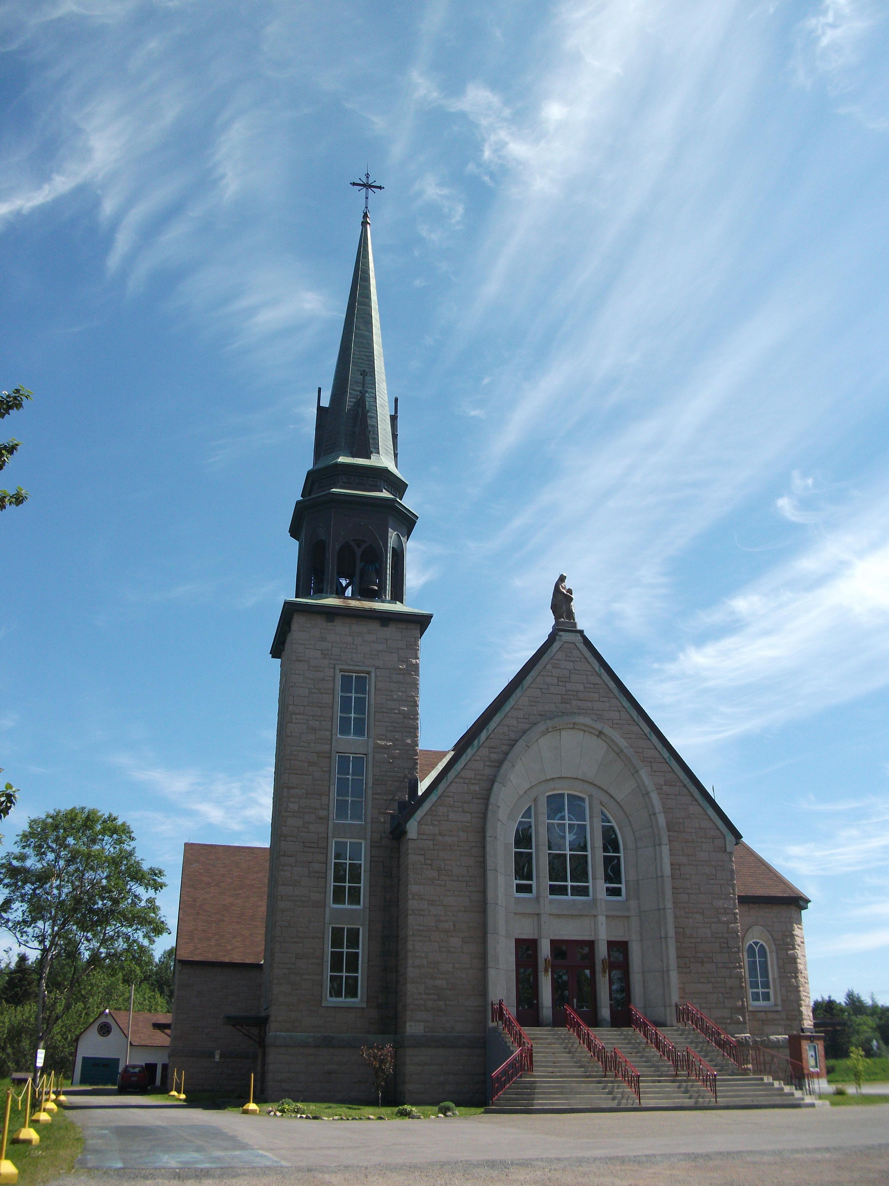 Sanctuaire Sainte-Anne-De-La-Pointe-Au-Père