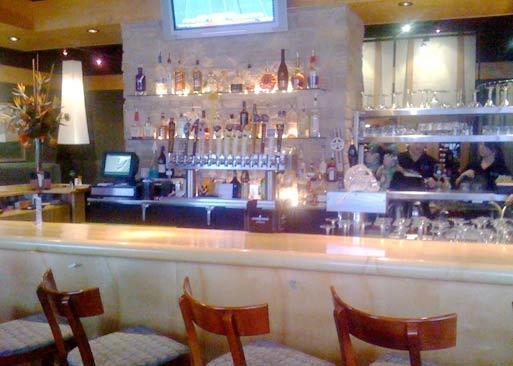 The Lakes Bar & Grille