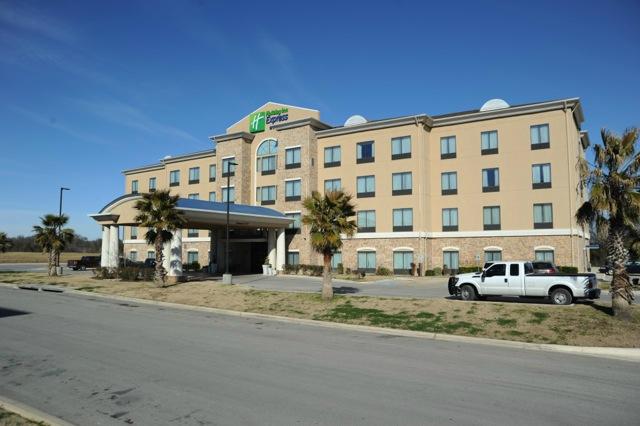 Holiday Inn Express & Suites Seguin, an IHG Hotel