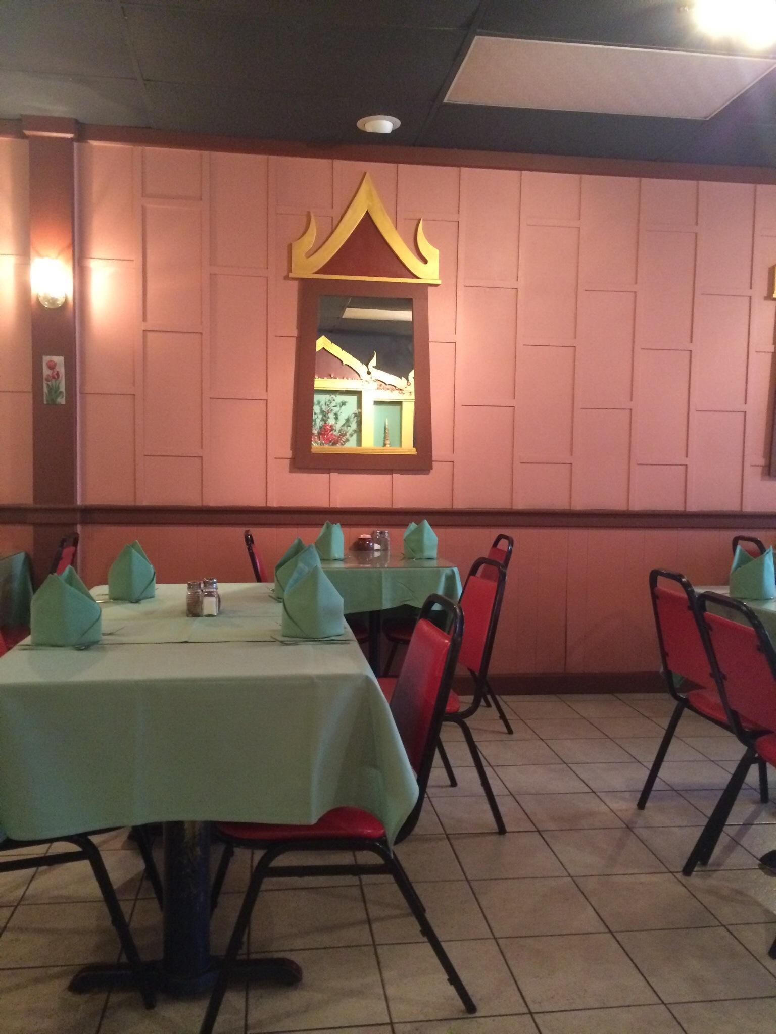 Thai Lanna Restaurant