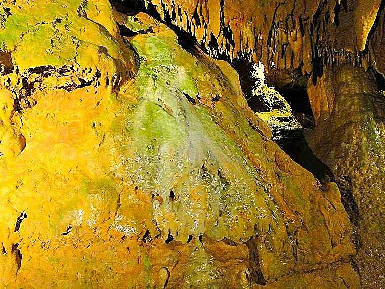 Caverns At Natural Bridge