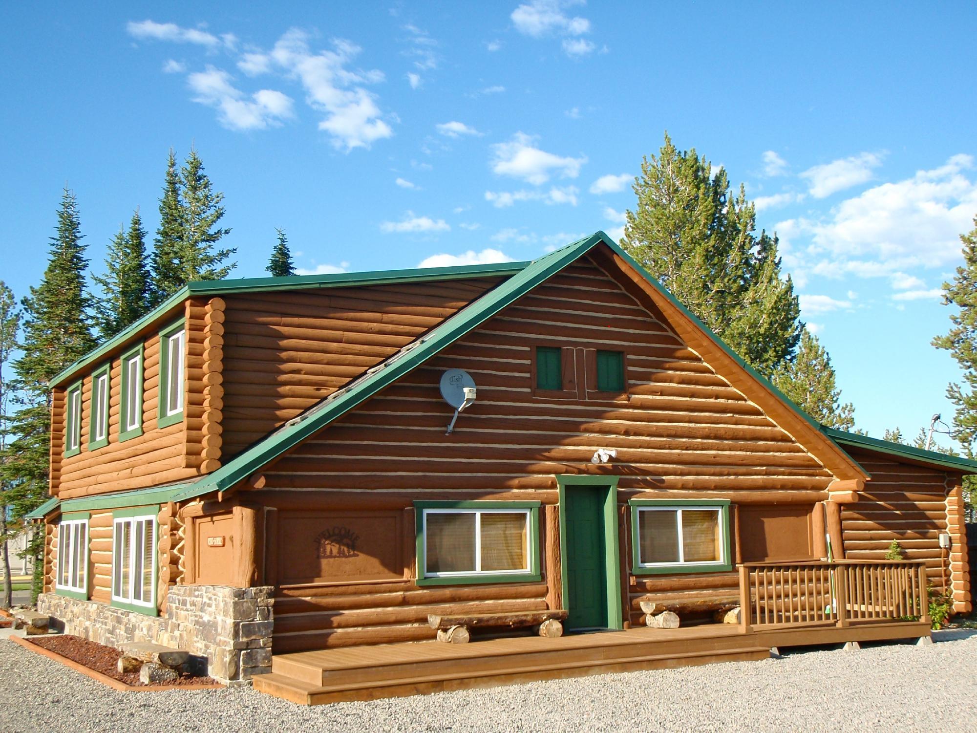 Cabins West Lodging