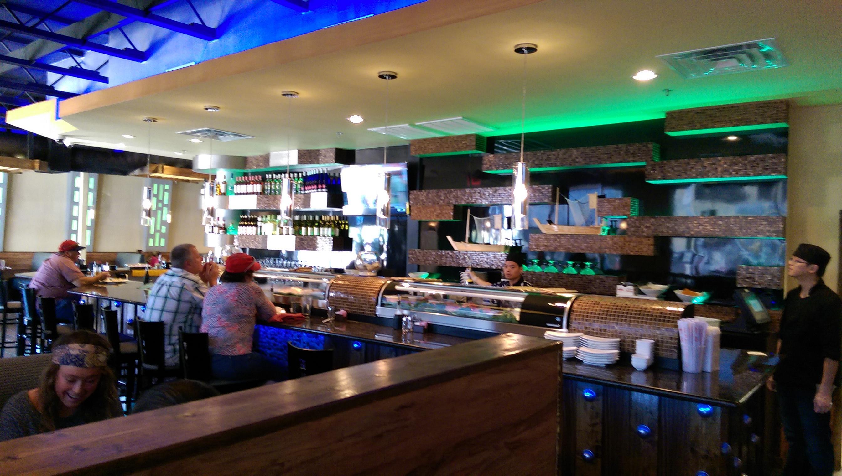 Akashi Asian Bistro & Sushi Bar