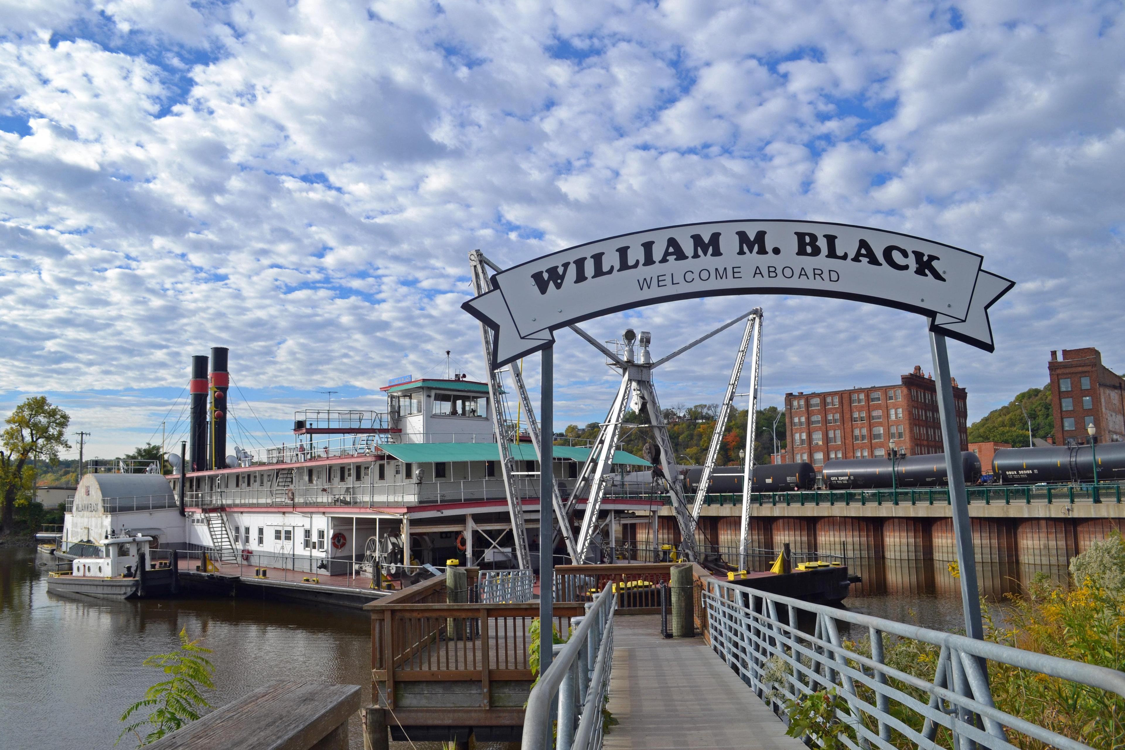 National Mississippi River Museum & Aquarium