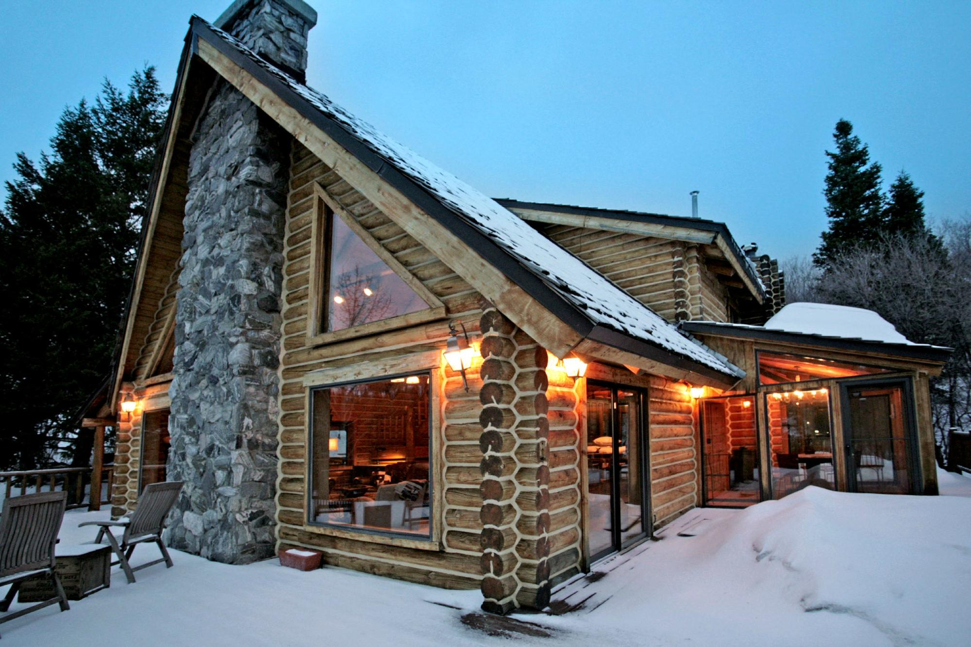 Stewart Mountain Lodging