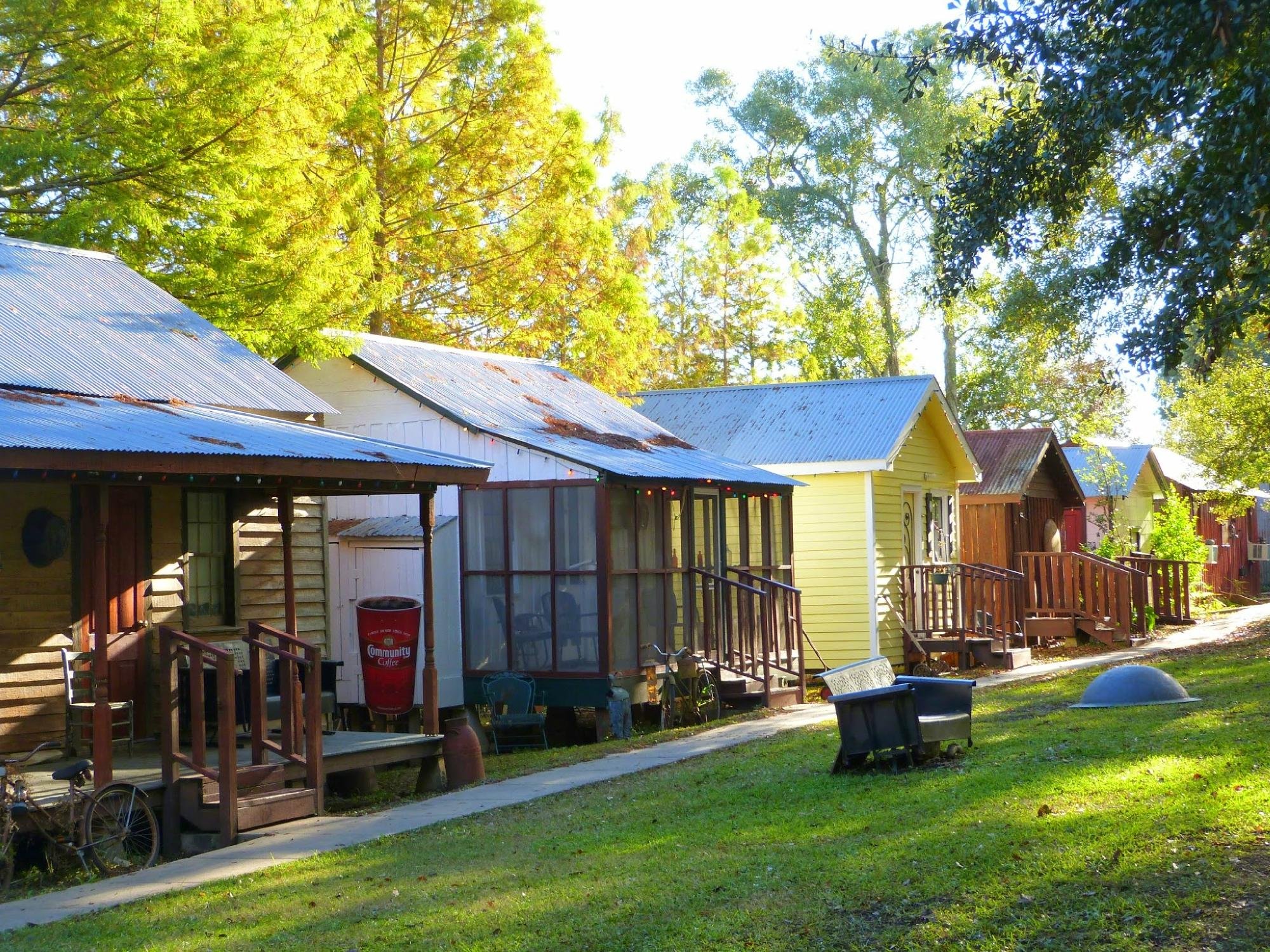 Bayou Cabins Bed and Breakfast