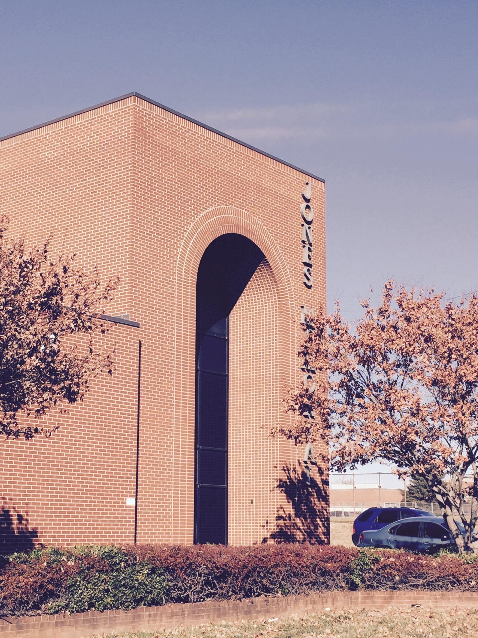 Jones Memorial Library