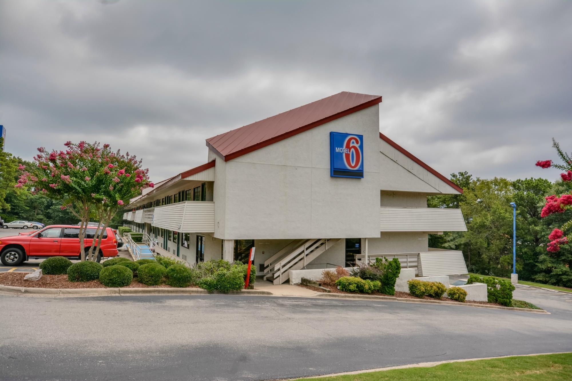 Motel 6