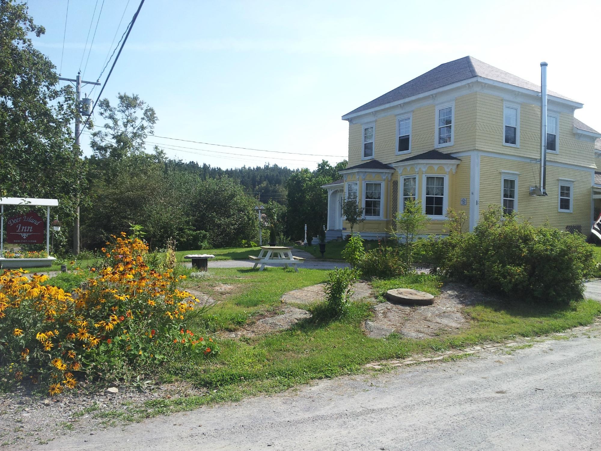 Deer Island Inn