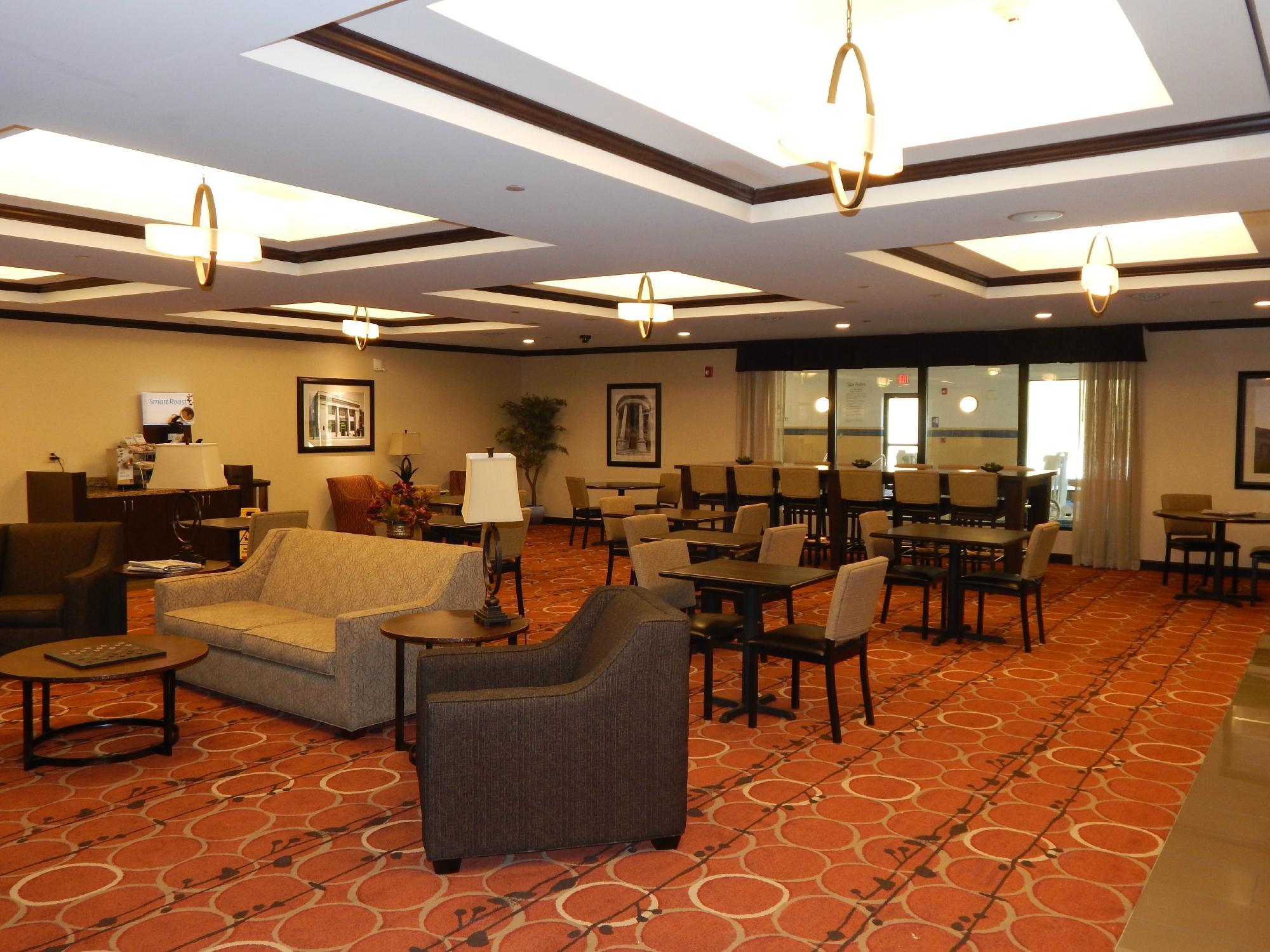 Holiday Inn Express & Suites Washington - Meadow Lands, an IHG Hotel