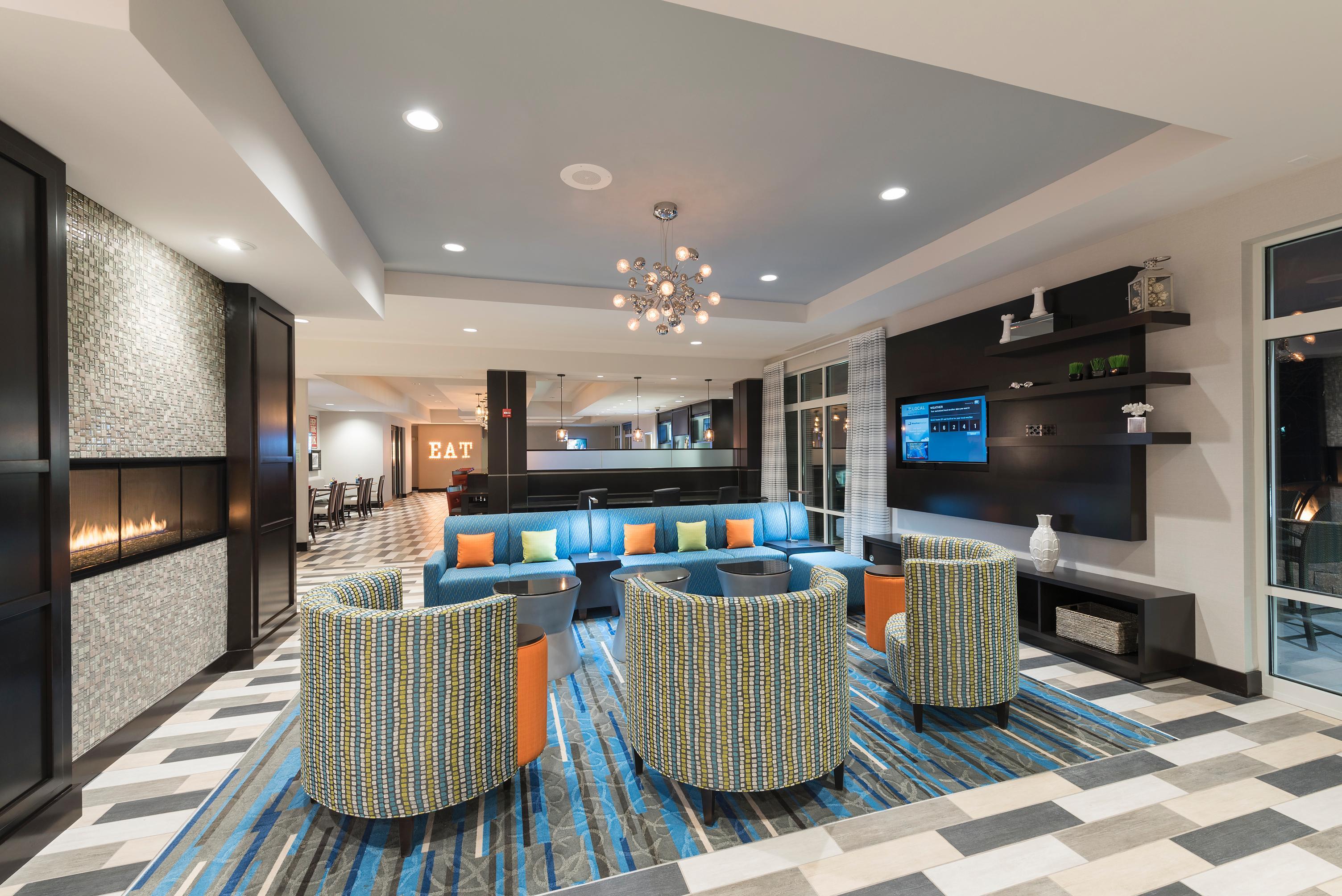 Holiday Inn Indianapolis Airport, an IHG Hotel