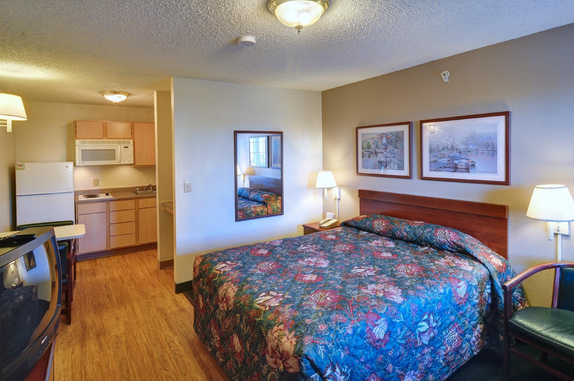 InTown Suites Extended Stay Lewisville TX - East Corporate Drive