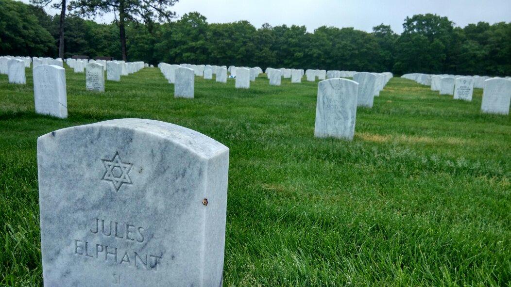 Calverton National Cemetery