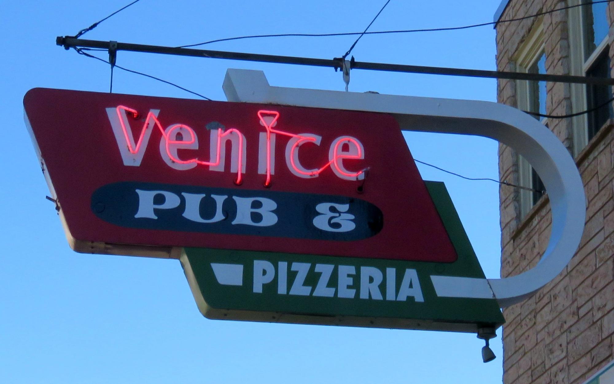 Venice Pub and Pizzeria