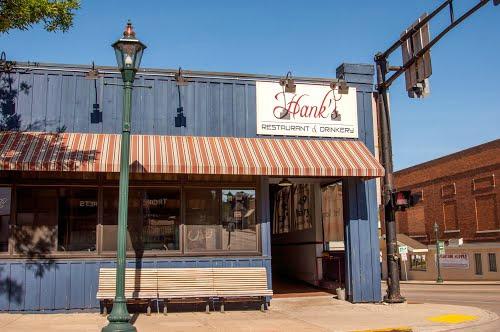 Hank's Restaurant & Drinkery