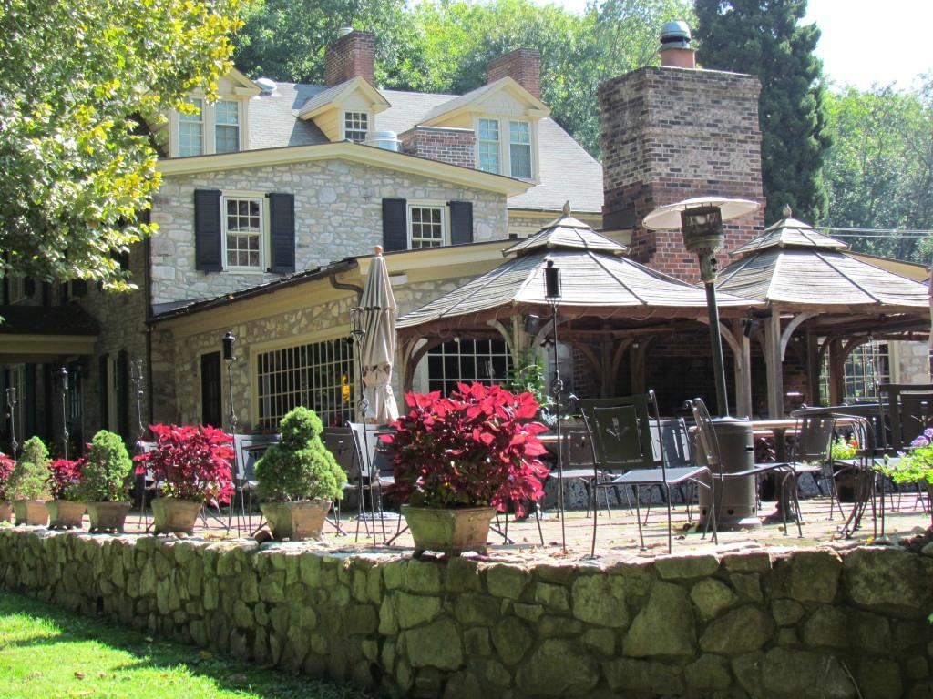 Chateau Tiflisi Restaurant & Bar & Inn