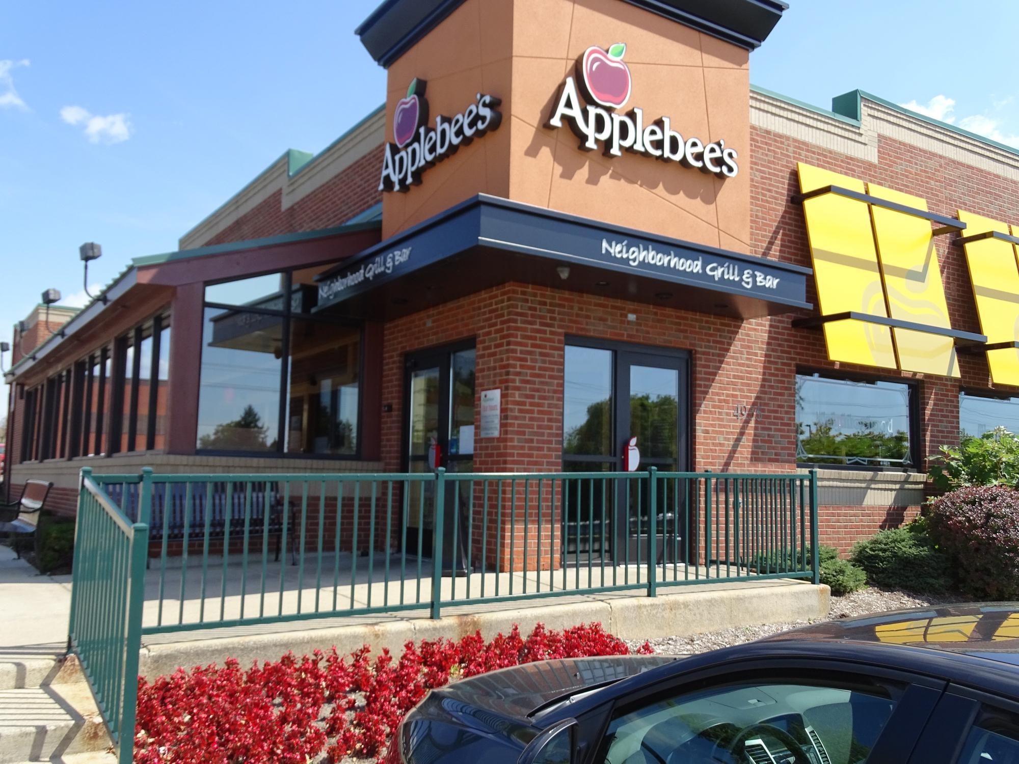 Applebee's Grill + Bar