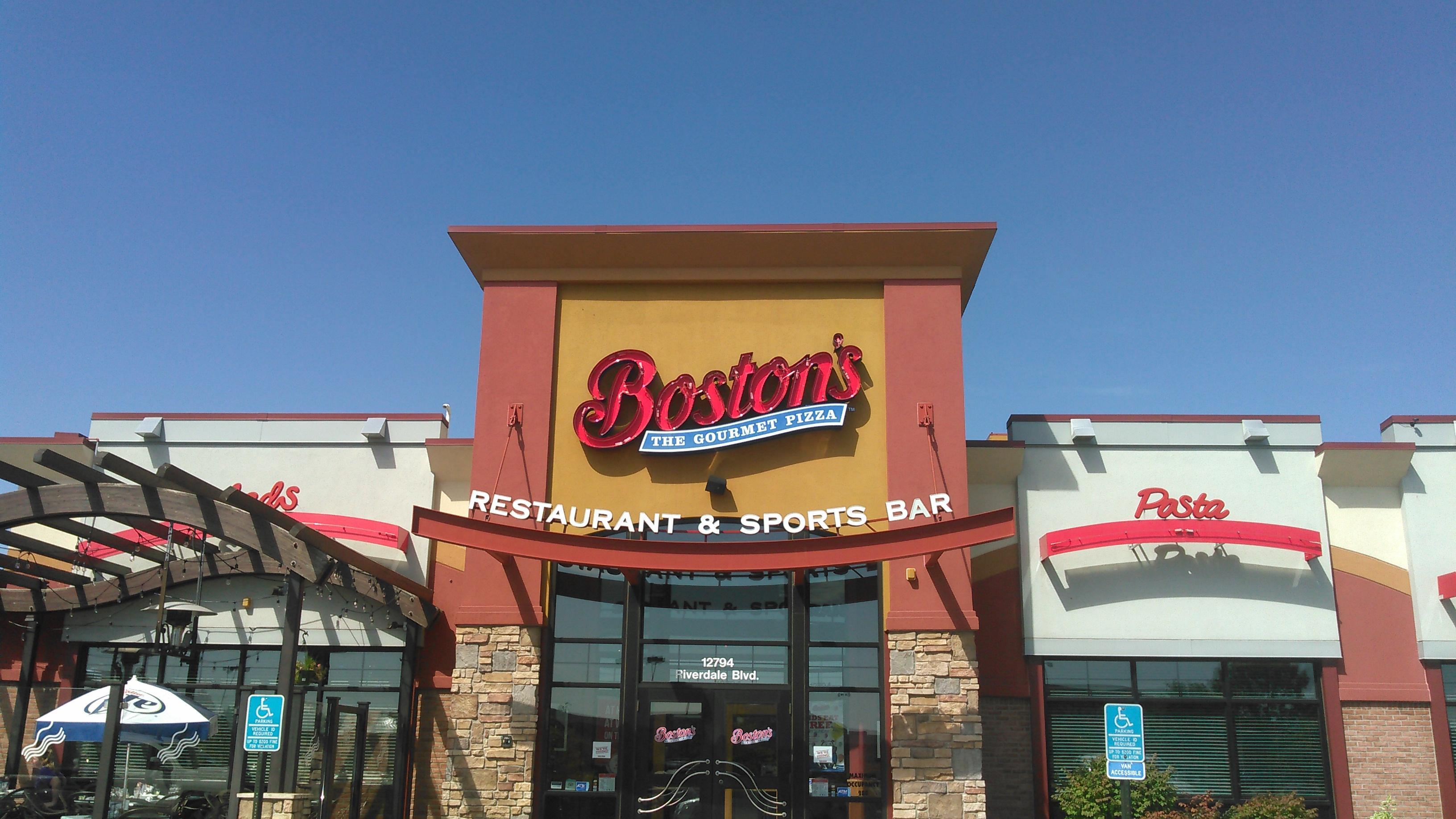 Boston's Restaurant & Sports Bar