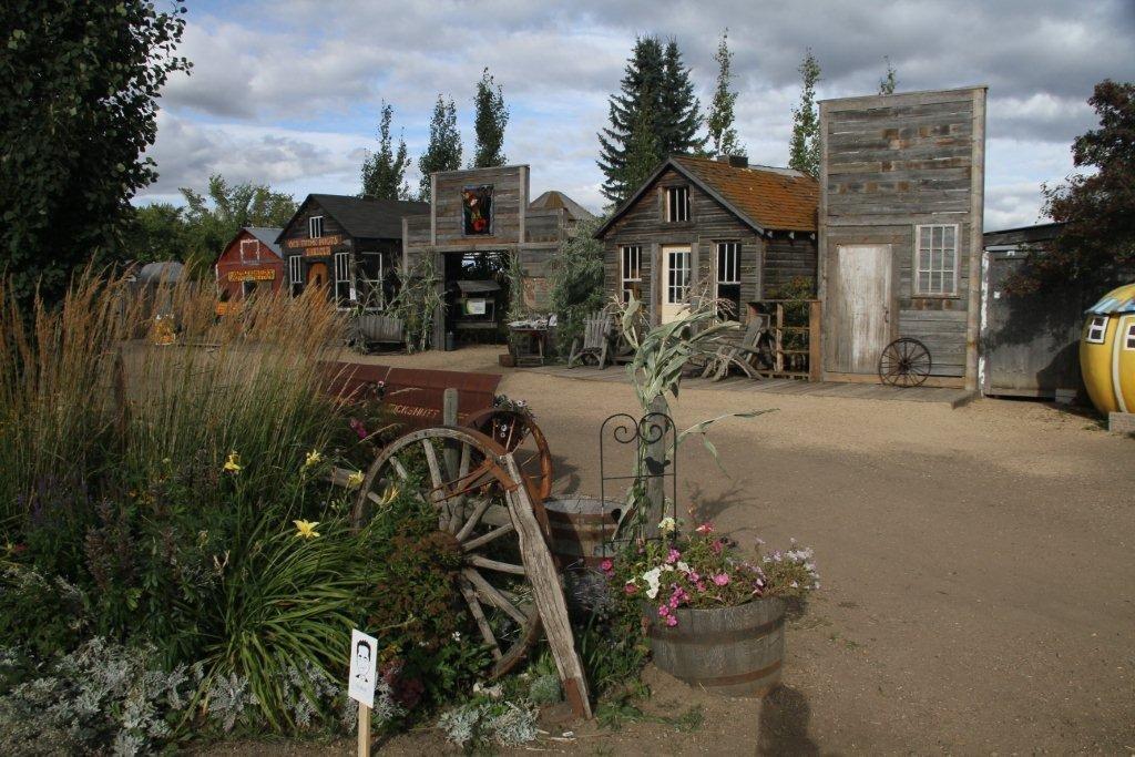 Prairie Gardens & Adventure Farm