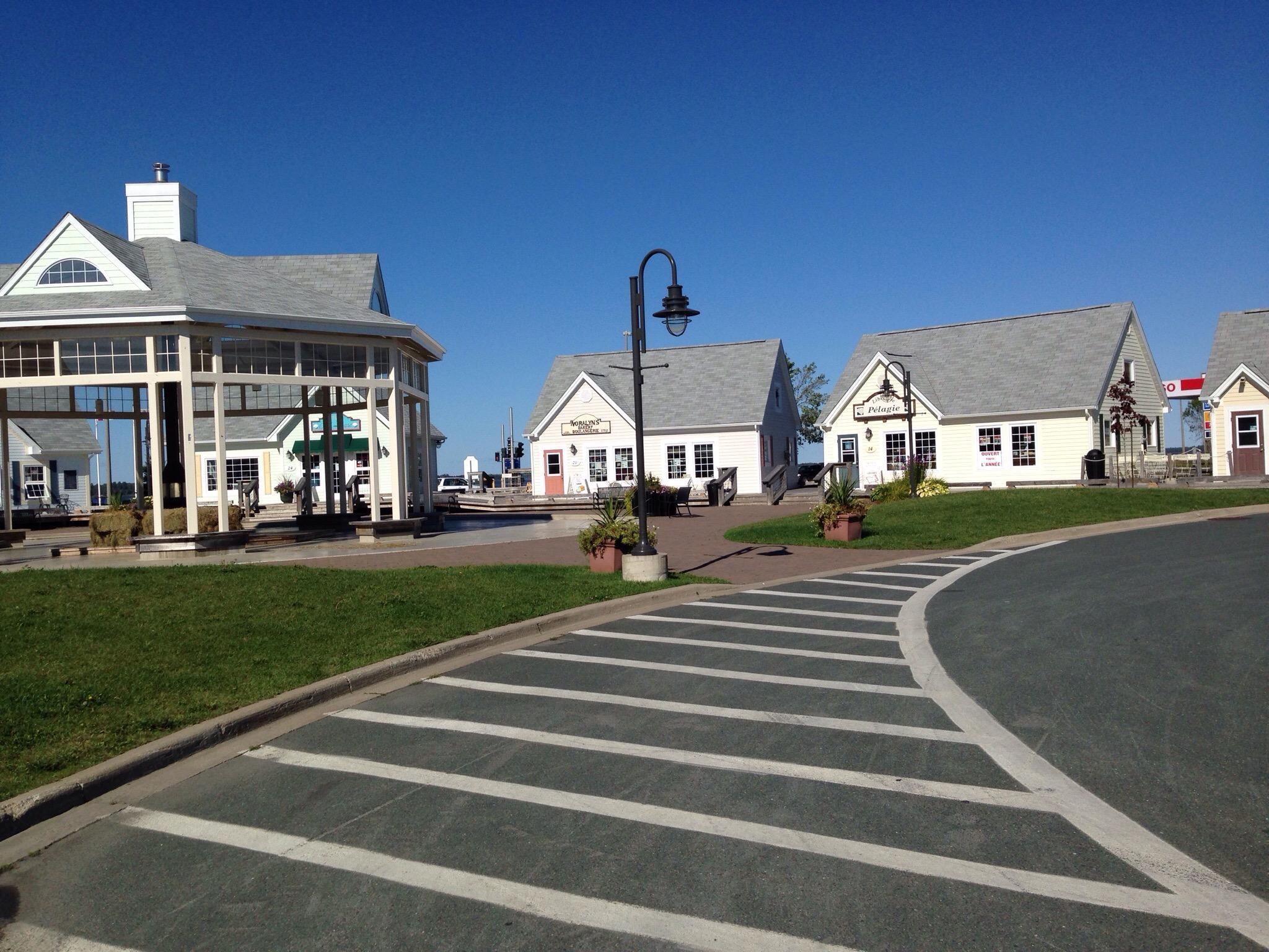 La Promenade Waterfront