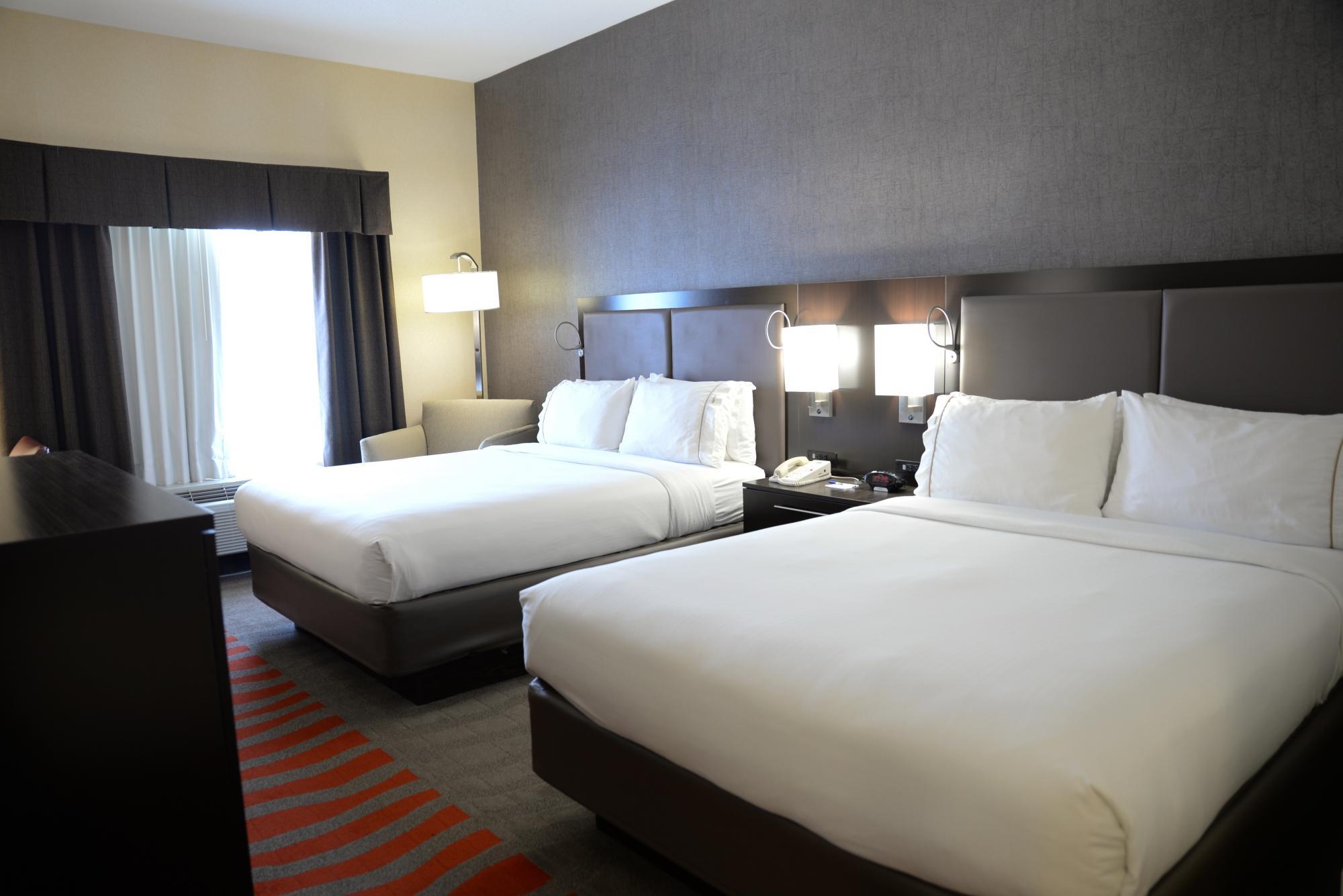 Holiday Inn Express & Suites Dayton-Centerville, an IHG Hotel