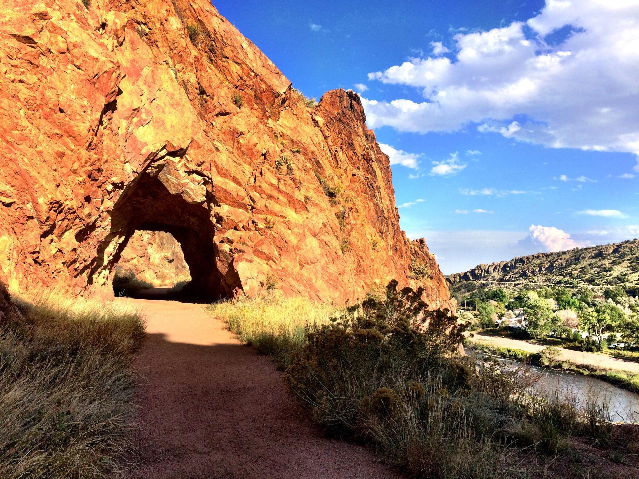 Tunnel Drive Trail Head