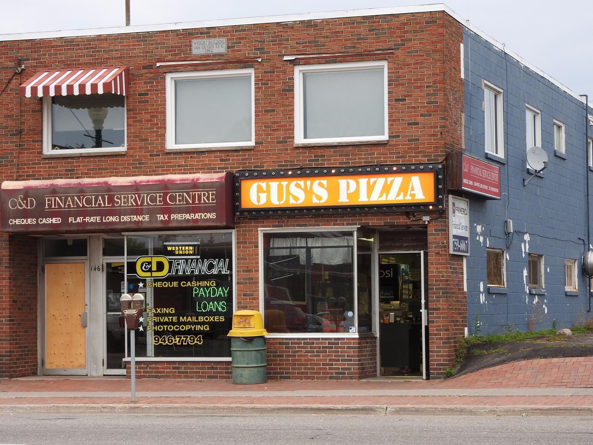 Gus' Pizza