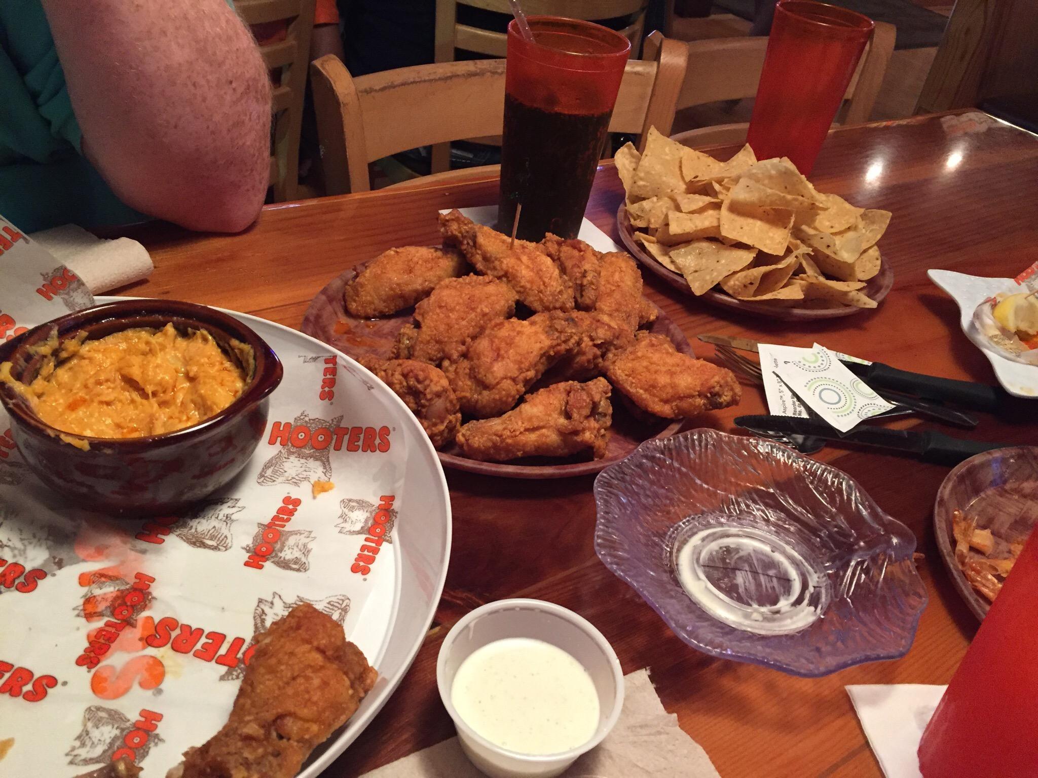 Hooters