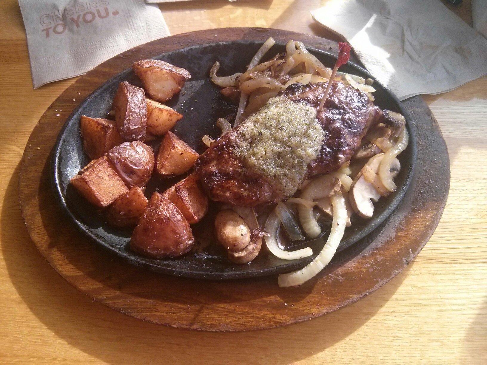 Applebee's Grill + Bar