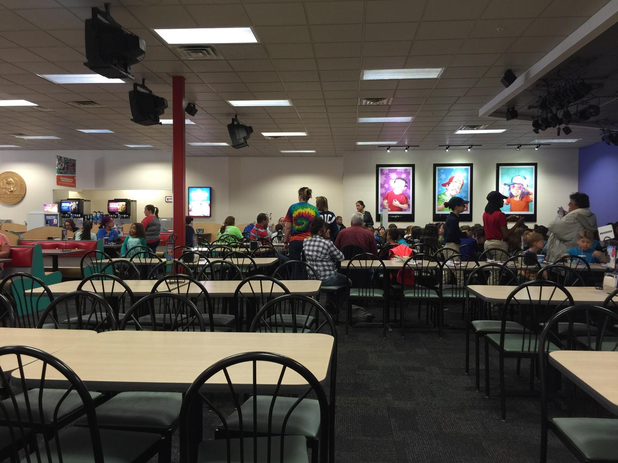 Chuck E Cheese's