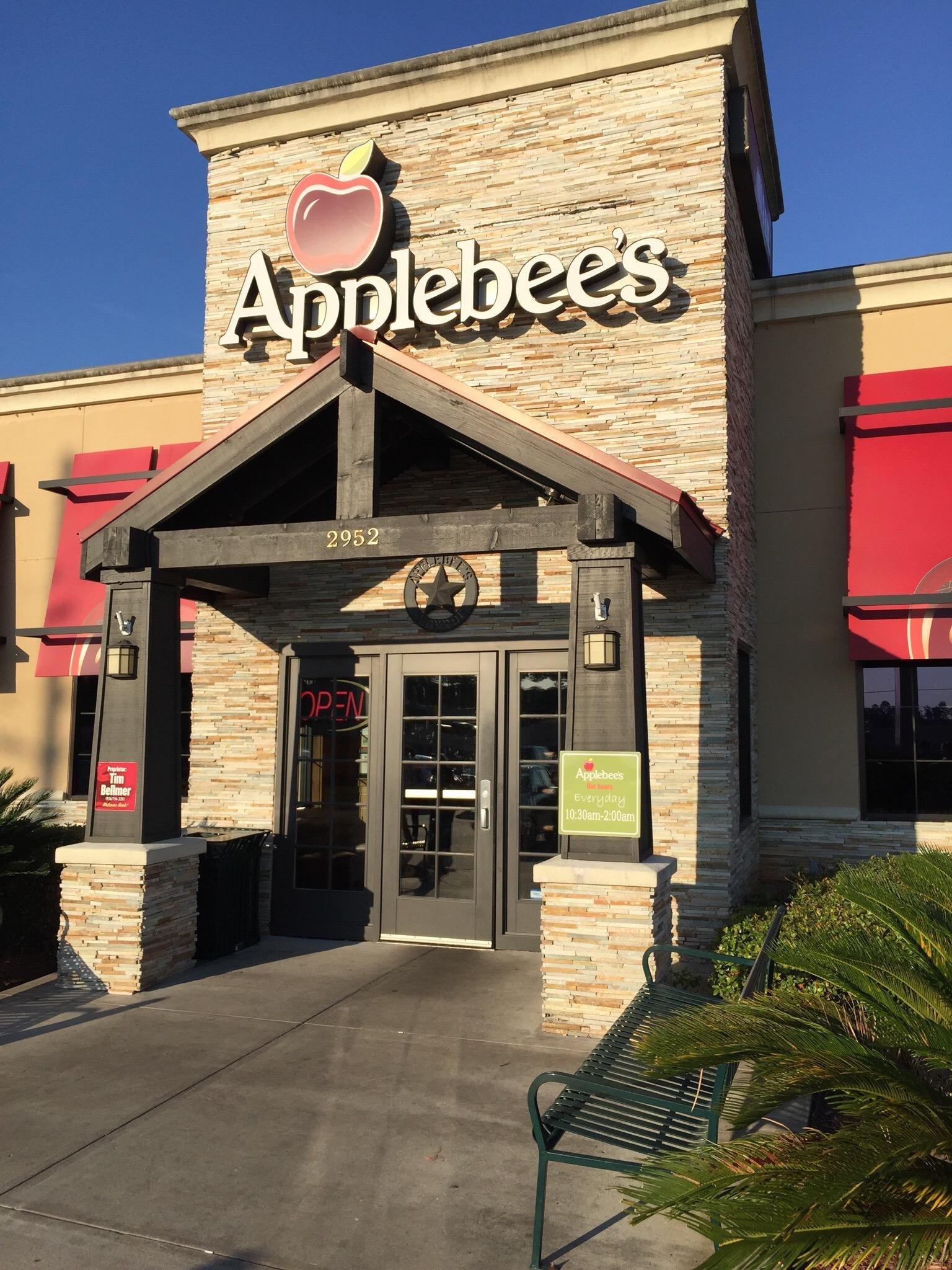 Applebee's Grill + Bar