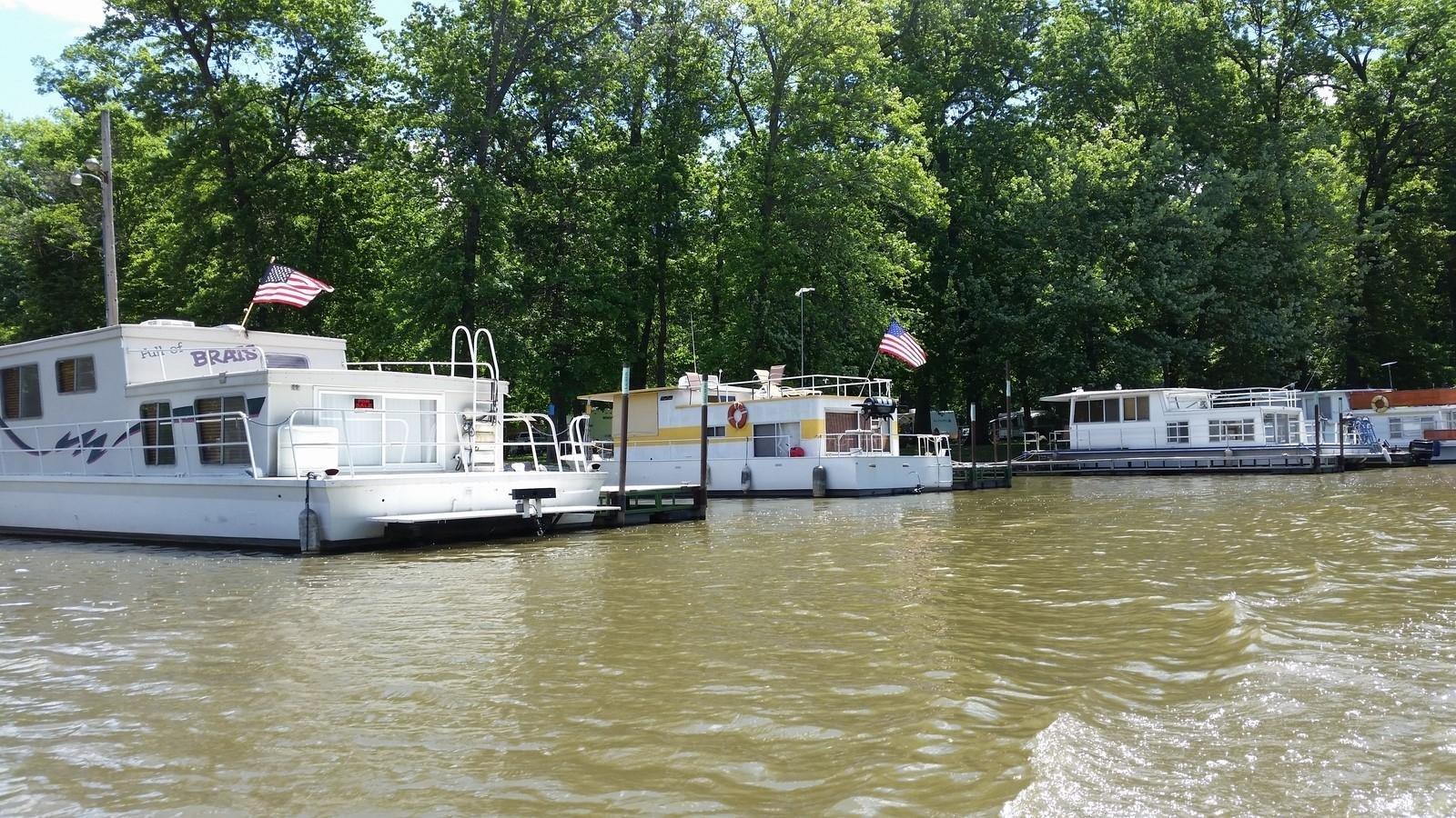 Rock Creek Marina & Campground