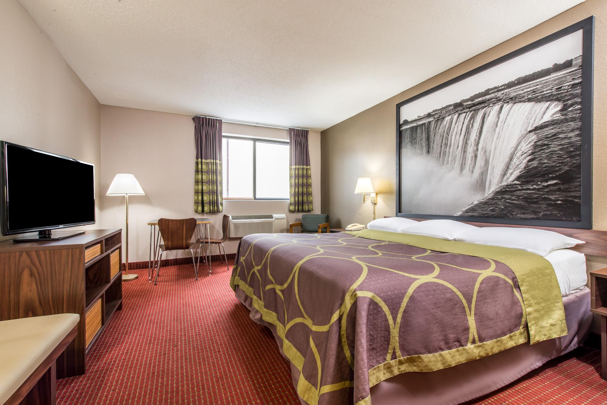 Super 8 By Wyndham Niagara Falls NY